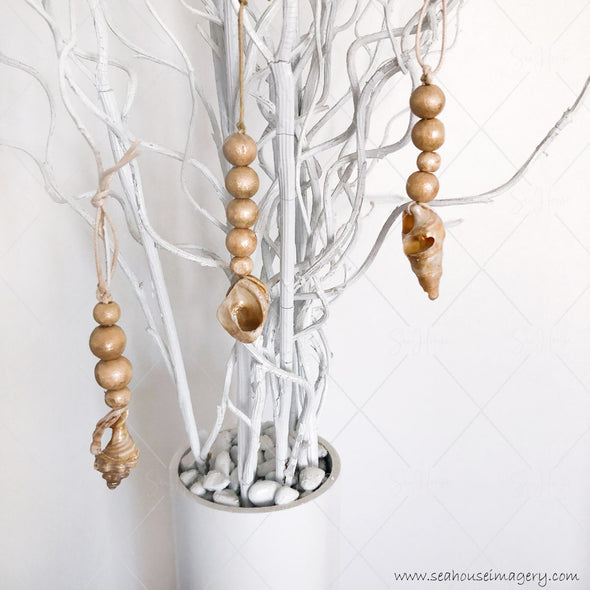 Craft Hanging Creations 5520 Set of 3 Small Hangings One Shell Hand Painted Gold Wooden Beads Each 13cm